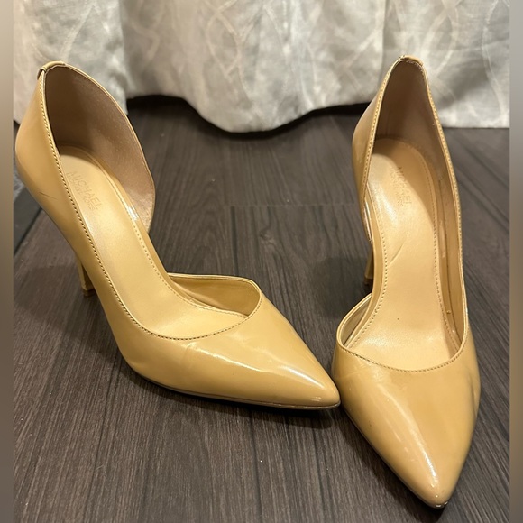 Michael Kors Heels - Picture 2 of 4